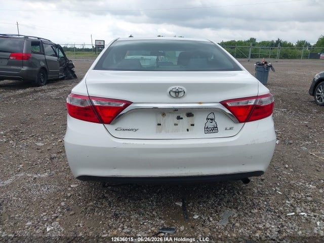 2017 Toyota Camry Le მანქანა იყიდება აუქციონზე, vin: 4T1BF1FKXHU701067, აუქციონის ნომერი: 12636015