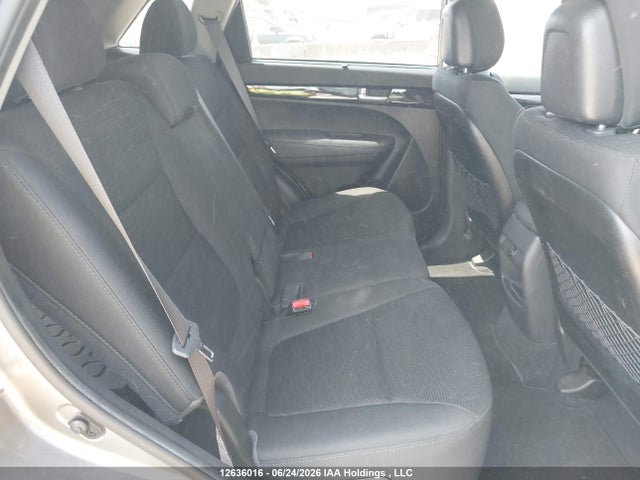 KIA SORENTO LX 2014 5XYKT3A63EG474840 Image 8