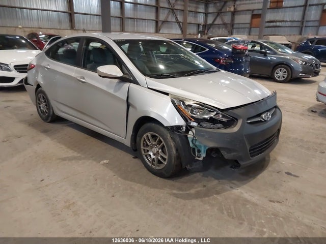 2012 Hyundai Accent Gls/gs მანქანა იყიდება აუქციონზე, vin: KMHCT4AE1CU043969, აუქციონის ნომერი: 12636036