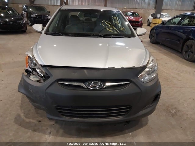 2012 Hyundai Accent Gls/gs მანქანა იყიდება აუქციონზე, vin: KMHCT4AE1CU043969, აუქციონის ნომერი: 12636036
