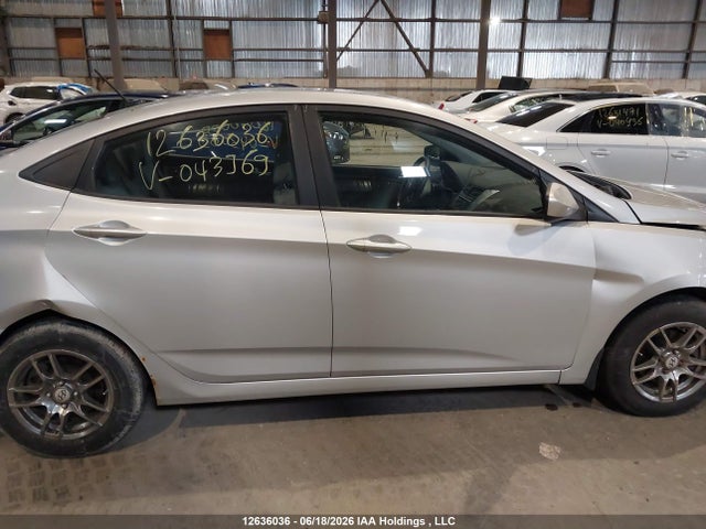 2012 Hyundai Accent Gls/gs მანქანა იყიდება აუქციონზე, vin: KMHCT4AE1CU043969, აუქციონის ნომერი: 12636036