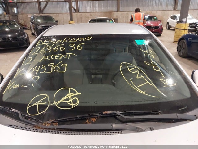 2012 Hyundai Accent Gls/gs მანქანა იყიდება აუქციონზე, vin: KMHCT4AE1CU043969, აუქციონის ნომერი: 12636036