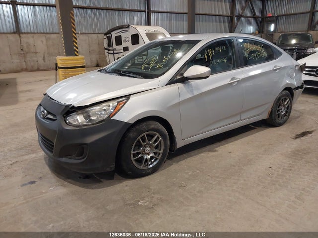 2012 Hyundai Accent Gls/gs მანქანა იყიდება აუქციონზე, vin: KMHCT4AE1CU043969, აუქციონის ნომერი: 12636036