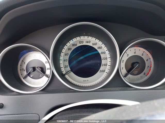 2012 Mercedes-benz C 300 4matic მანქანა იყიდება აუქციონზე, vin: WDDGF8BB7CA725528, აუქციონის ნომერი: 12636037