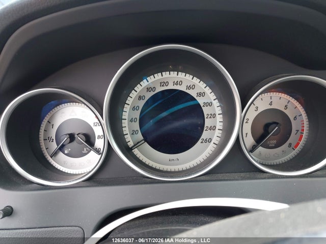 2012 Mercedes-benz C 300 4matic მანქანა იყიდება აუქციონზე, vin: WDDGF8BB7CA725528, აუქციონის ნომერი: 12636037