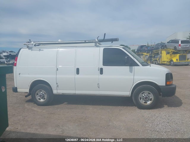 GMC Savana G2500 2015 1GTW7FCF4F1179056 Image 13