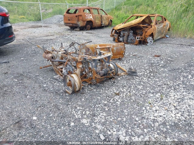 Продаж на аукціоні авто 2001 Polaris Magnum 325 4x4, vin: 4XACD32AX1B578435, номер лоту: 12636062