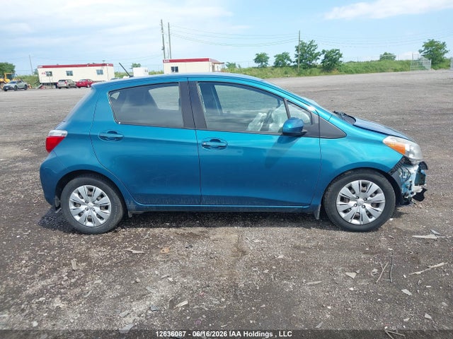 12636087 :رقم المزاد ، VNKKTUD33EA003415 vin ، 2014 Toyota Yaris Le مزاد بيع