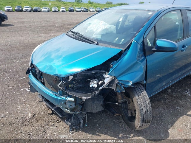 12636087 :رقم المزاد ، VNKKTUD33EA003415 vin ، 2014 Toyota Yaris Le مزاد بيع