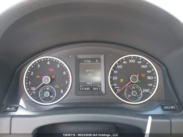 WVGJV7AXXFW601654 Volkswagen Tiguan