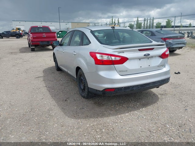 Продажа на аукционе авто 2012 Ford Focus Titanium, vin: 1FAHP3J24CL406422, номер лота: 12636119