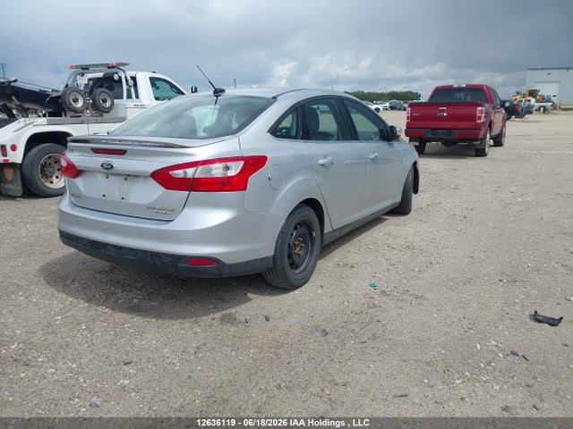 Продажа на аукционе авто 2012 Ford Focus Titanium, vin: 1FAHP3J24CL406422, номер лота: 12636119