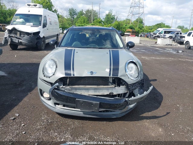 Mini Clubman Cooper 2018 WMWLU1C53J2F29057 Image 13
