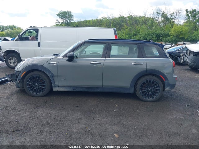 Mini Clubman Cooper 2018 WMWLU1C53J2F29057 Image 15
