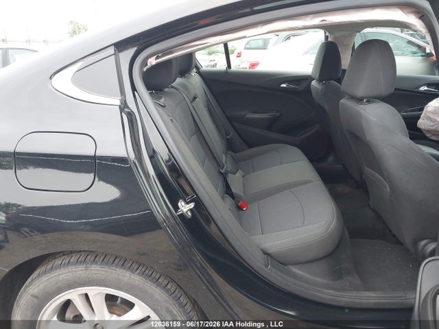1G1BE5SM0J7137724 Chevrolet Cruze Lt Auto