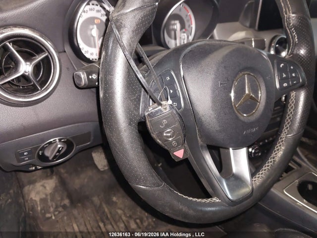 2017 Mercedes-benz Gla 250 4matic მანქანა იყიდება აუქციონზე, vin: WDCTG4GB0HJ325304, აუქციონის ნომერი: 12636163
