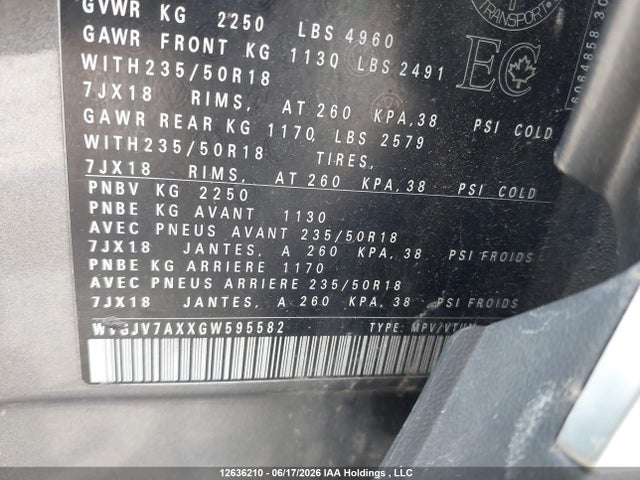 WVGJV7AXXGW595582 Volkswagen Tiguan