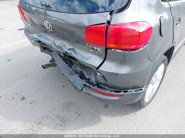WVGJV7AXXGW595582 Volkswagen Tiguan
