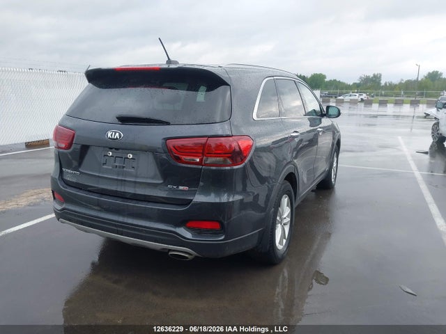 5XYPHDA38KG505708 KIA Sorento