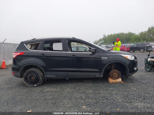 12636249 :رقم المزاد ، 1FMCU9J91EUC94457 vin ، 2014 Ford Escape Titanium مزاد بيع