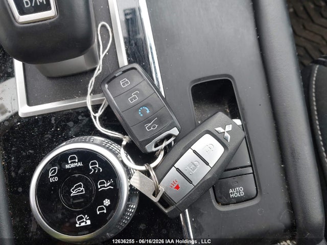 12636255 :رقم المزاد ، JA4J4UA82RZ614605 vin ، 2024 Mitsubishi Outlander Es مزاد بيع