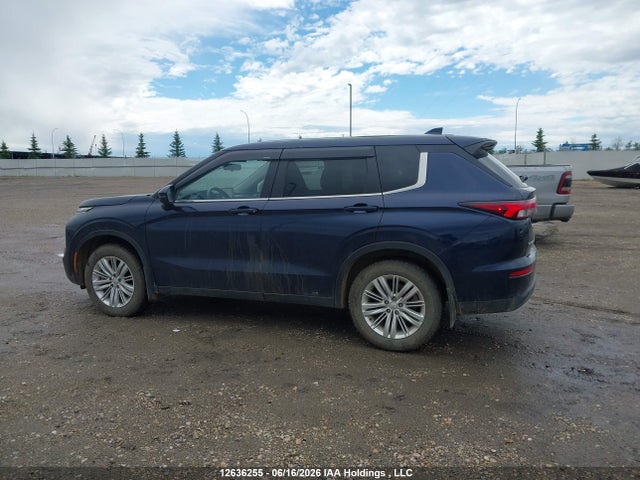 12636255 :رقم المزاد ، JA4J4UA82RZ614605 vin ، 2024 Mitsubishi Outlander Es مزاد بيع