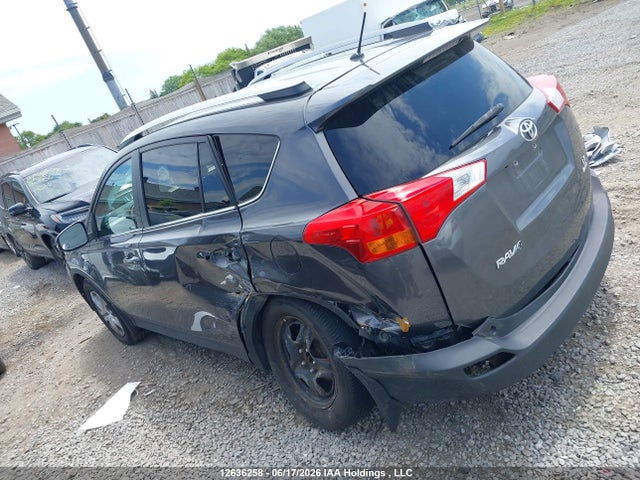 12636258 :رقم المزاد ، 2T3BFREV0FW295105 vin ، 2015 Toyota Rav4 Le مزاد بيع