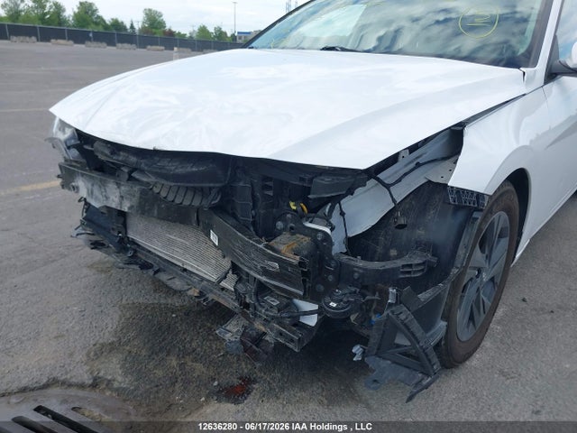KMHLM4AG3NU312765 Hyundai Elantra Preferred Ivt With Sun And Tech Package