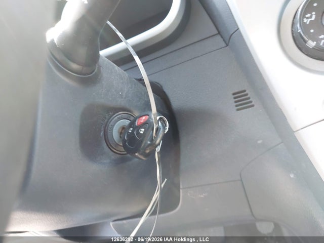 12636292 :رقم المزاد ، 2T1LE4EE6AC016186 vin ، 2010 Toyota Matrix مزاد بيع