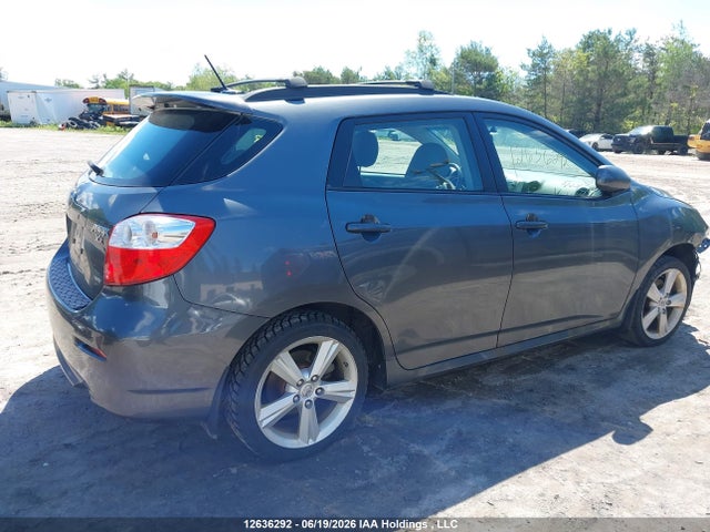 12636292 :رقم المزاد ، 2T1LE4EE6AC016186 vin ، 2010 Toyota Matrix مزاد بيع