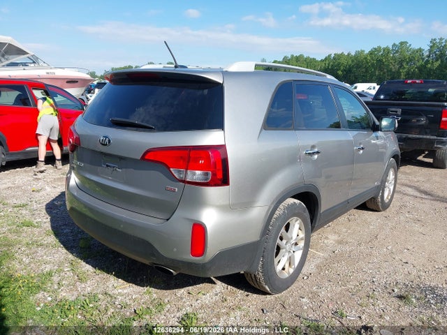 12636294 :رقم المزاد ، 5XYKTCA60FG568210 vin ، 2015 Kia Sorento Lx مزاد بيع
