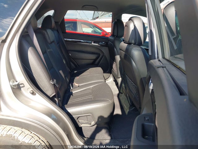 KIA SORENTO LX 2015 5XYKTCA60FG568210 Image 8