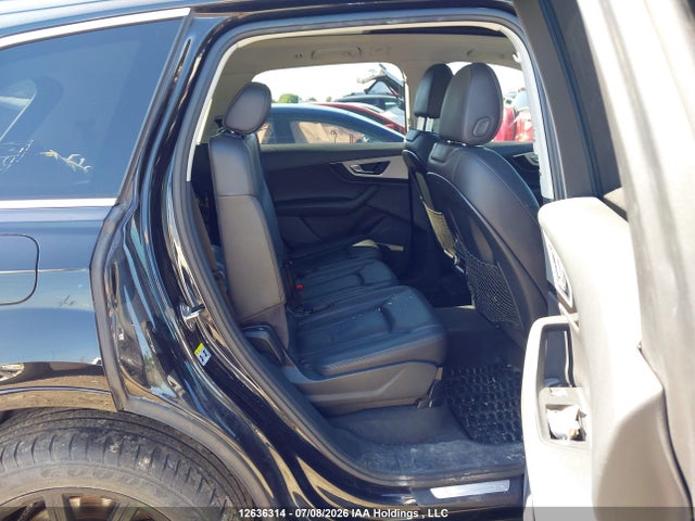 Audi Q7 Prestige 2017 WA1VAAF78HD031749 Image 8