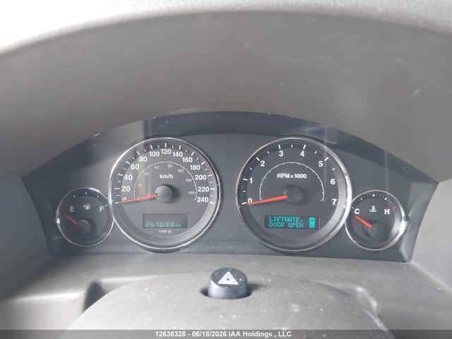 Продаж на аукціоні авто 2006 Jeep Commander, vin: 1J8HG48NX6C111077, номер лоту: 12636328