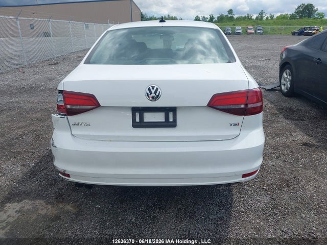2016 Volkswagen Jetta 1.8t Sport მანქანა იყიდება აუქციონზე, vin: 3VWD07AJ3GM329622, აუქციონის ნომერი: 12636370