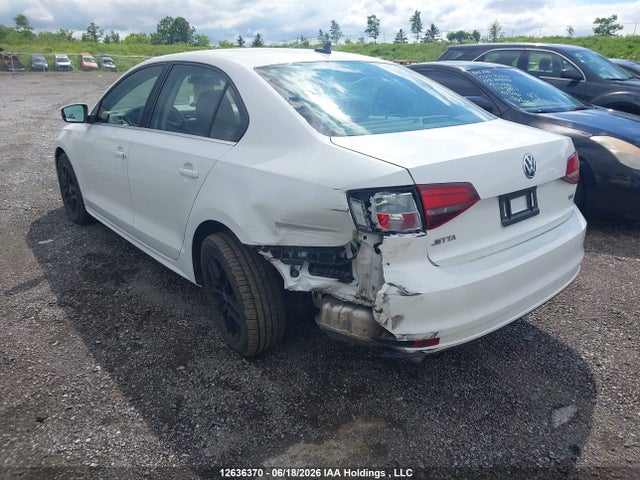 2016 Volkswagen Jetta 1.8t Sport მანქანა იყიდება აუქციონზე, vin: 3VWD07AJ3GM329622, აუქციონის ნომერი: 12636370