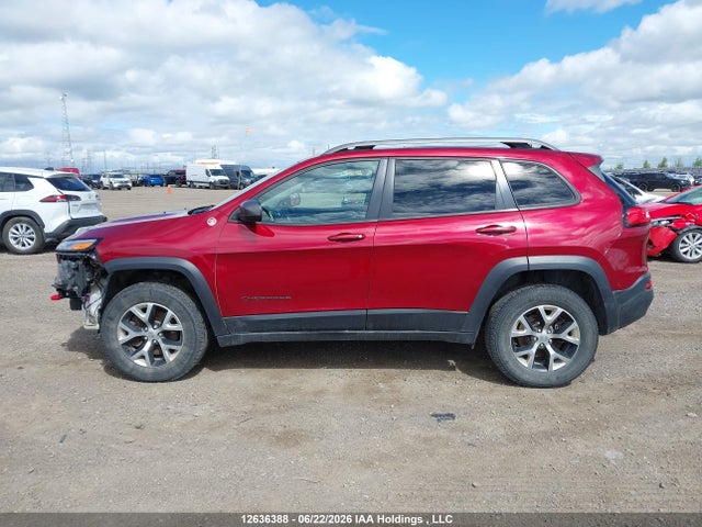 12636388 :رقم المزاد ، 1C4PJMBS6HW555383 vin ، 2017 Jeep Cherokee Trailhawk مزاد بيع