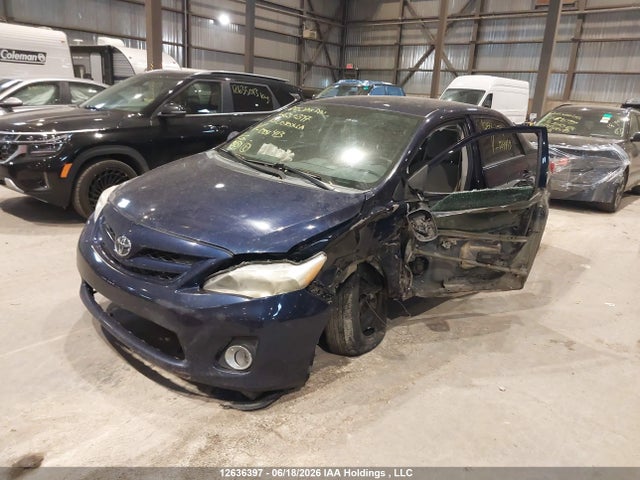 2013 Toyota Corolla S/le მანქანა იყიდება აუქციონზე, vin: 2T1BU4EE4DC004413, აუქციონის ნომერი: 12636397