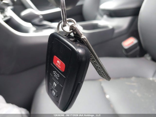 2025 Toyota Rav4 Xle/xle Premium მანქანა იყიდება აუქციონზე, vin: 2T3R1RFV8SC564538, აუქციონის ნომერი: 12636398