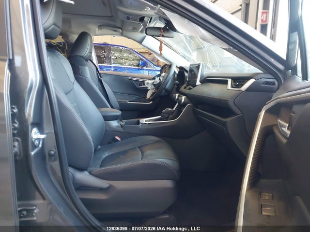 2025 Toyota Rav4 Xle/xle Premium მანქანა იყიდება აუქციონზე, vin: 2T3R1RFV8SC564538, აუქციონის ნომერი: 12636398