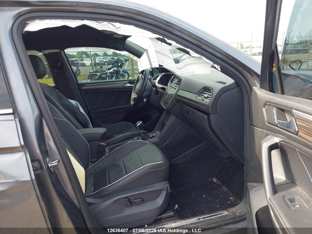 3VV4B7AX2NM087034 Volkswagen Tiguan Highline R-line
