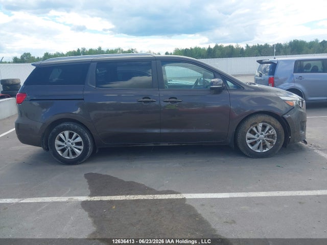 12636413 :رقم المزاد ، KNDMB5C16H6251367 vin ، 2017 Kia Sedona Lx مزاد بيع