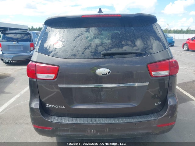 12636413 :رقم المزاد ، KNDMB5C16H6251367 vin ، 2017 Kia Sedona Lx مزاد بيع