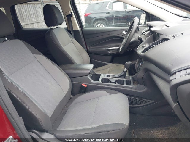 1FMCU0GD5HUA85301 Ford ESCAPE SE