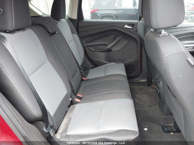 1FMCU0GD5HUA85301 Ford ESCAPE SE