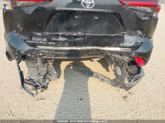 5TDEBRCH6TS699982 Toyota Highlander Hybrid Limited/hybrid Platinum