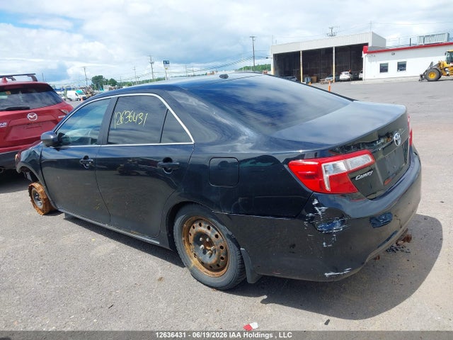 12636431 :رقم المزاد ، 4T1BF1FK9EU355041 vin ، 2014 Toyota Camry Le مزاد بيع