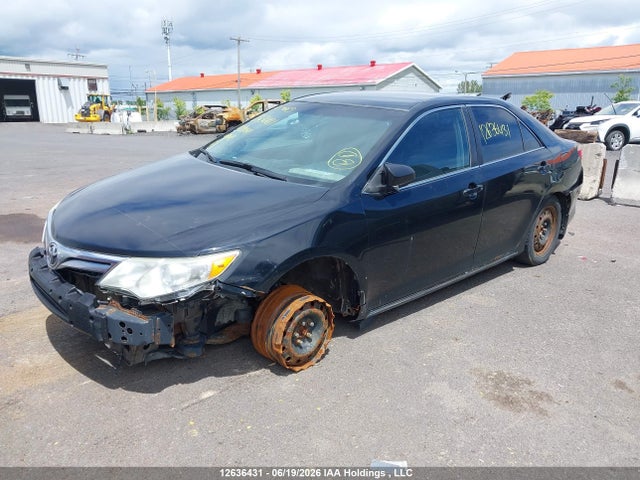12636431 :رقم المزاد ، 4T1BF1FK9EU355041 vin ، 2014 Toyota Camry Le مزاد بيع