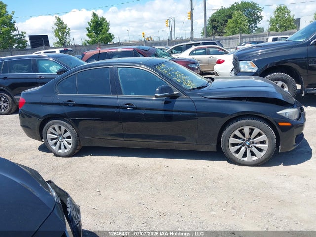 BMW 320i Xdrive 2015 WBA3C3G57FNT52265 Image 14