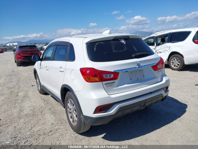 JA4AH3AU7JZ605222 Mitsubishi Rvr Es/se